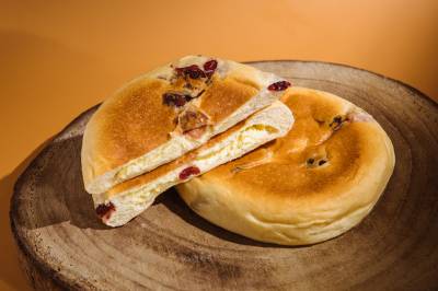 Cranberry Cream Cheese Bun