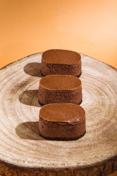 Hanjuku Chocolate Cake