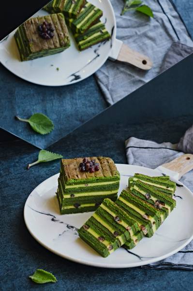 Premium Matcha Red Bean Layer Cake