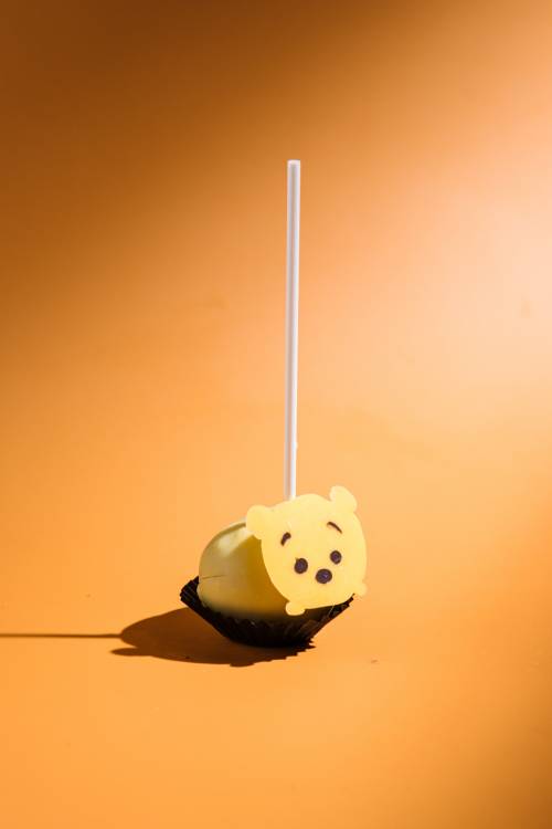 Winnie The Pooh Cake Pop