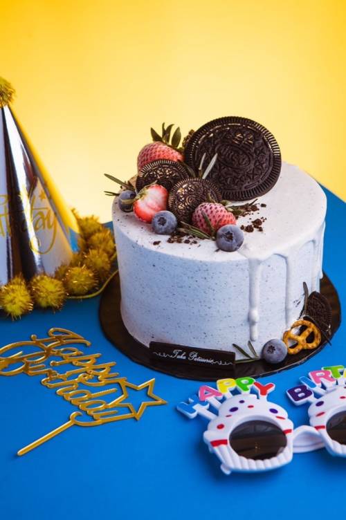 Oreo Ice Cream Cake